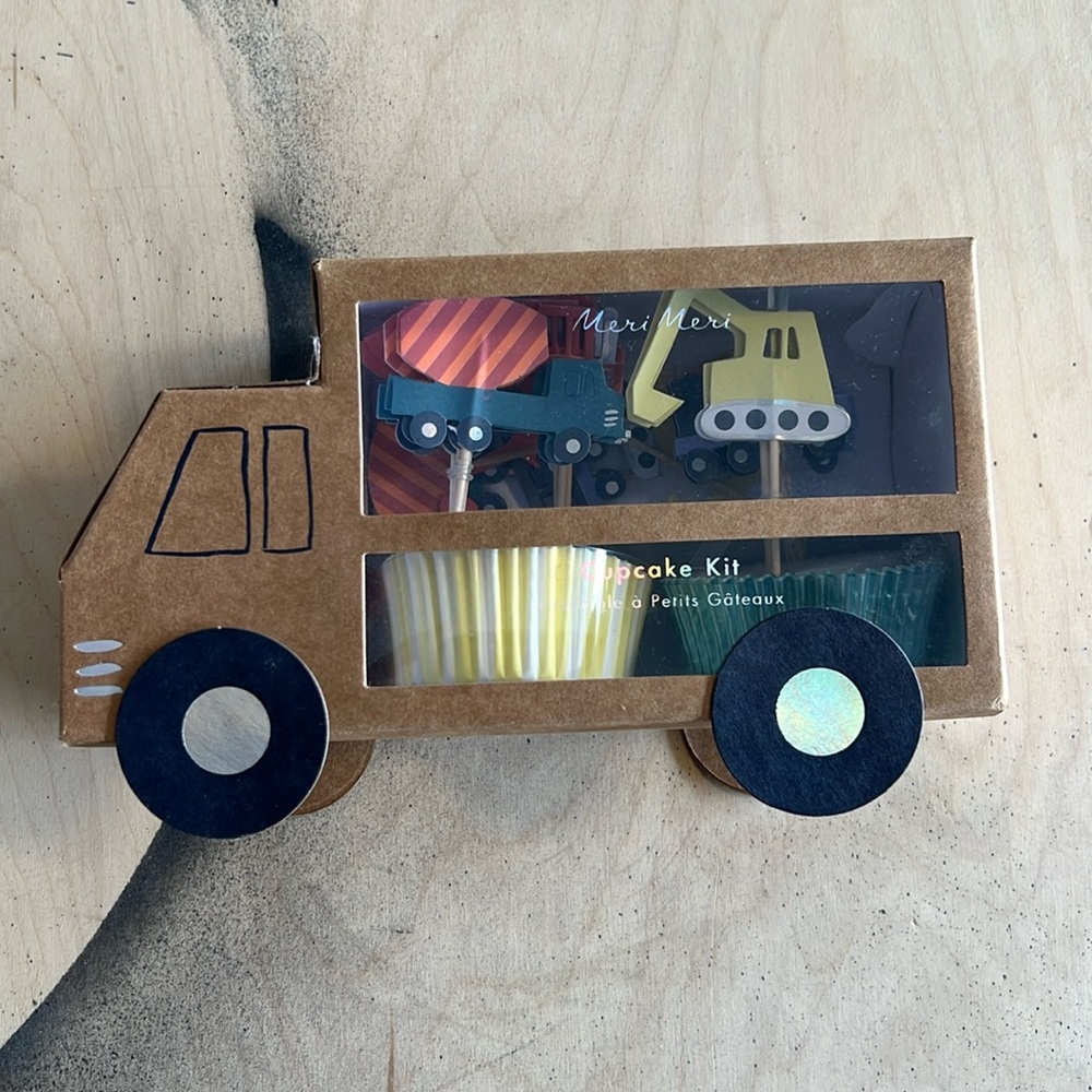 Meri Meri Construction Cupcake Kit
